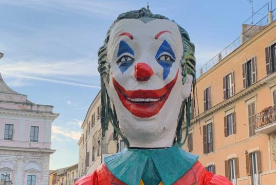 Miss e mister Carnevale, mostra di maschere e il rogo del Puccio Civita Castellana – Carnevale, il Puccio in piazza