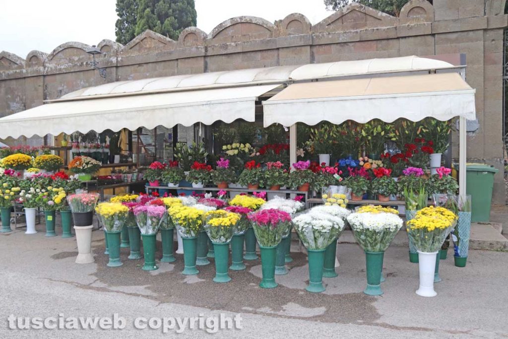 Viterbo – Il chiosco Bonsai al cimitero San Lazzaro